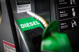 Leia mais sobre o artigo Petrobras reduz preço do diesel nas refinarias em R$ 0,08