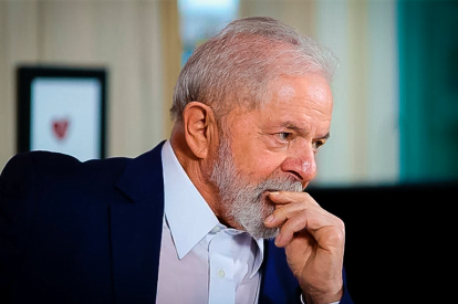 Você está visualizando atualmente MPF pede absolvição de Lula em processo em que era acusado de favorecer montadoras