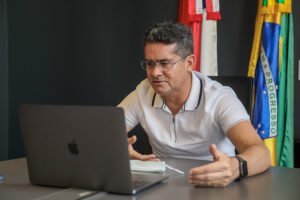 Read more about the article David firma compromisso de lutar pela Reforma Tributária para que impulsionem a ZFM