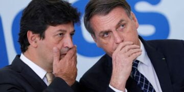 Ex-ministro Mandetta alertou Bolsonaro em carta sobre o avanço da pandemia