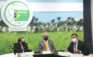 Read more about the article Wilson Lima destaca mercado mundial para pecuaristas de 14 municípios do AM