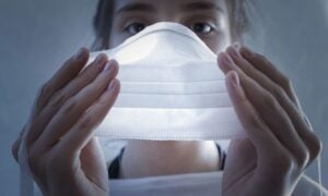 Read more about the article Vacinados podem ficar sem máscara na maioria dos lugares, diz CDC dos EUA