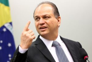 Read more about the article Ricardo Barros nega ser deputado que Bolsonaro teria citado como envolvido com caso Covaxin