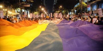 Comunidade LGBTQIA+ reivindica atenção das casas legislativas do AM