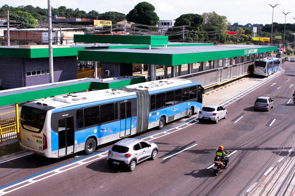 Você está visualizando atualmente Plataforma da Paz e nova Estação E3-Santos Dumont são entregues aos usuários de transporte de Manaus