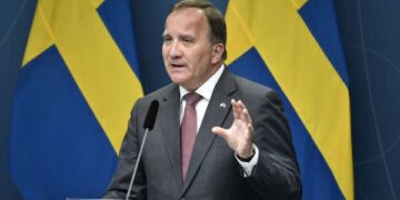 Após censura, primeiro-ministro da Suécia é afastado pela primeira vez na história do país