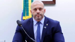 Leia mais sobre o artigo Urgente | Moraes determina nova prisão de Daniel Silveira