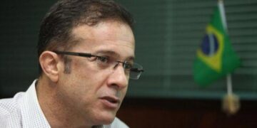 Chico Preto alfineta Marcelo Freixo: ‘Nossa bandeira nunca será vermelha’