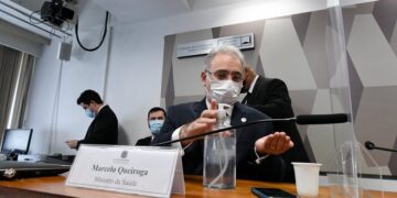 ‘Pandemia somente acabará com vacinação’, diz Queiroga