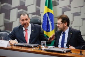 Read more about the article Senadores do Amazonas pedem envio da força nacional a ministro da Justiça