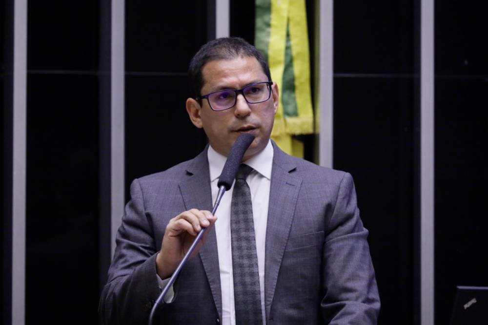 Você está visualizando atualmente ‘Ricardo Barros deveria cobrar negativa de Bolsonaro’, diz Marcelo Ramos sobre Covaxin