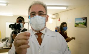 Leia mais sobre o artigo Queiroga diz que há ‘consenso’ sobre ineficácia da cloroquina em ambiente hospitalar