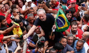Leia mais sobre o artigo Lula não quer receber a faixa de Bolsonaro