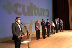 Read more about the article Governo do AM lança programa +Cultura que beneficiará mais de 3 mil artistas locais