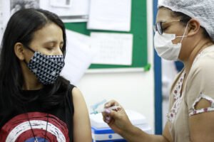 Read more about the article Covid-19 | Prefeitura abre às 9h desta sexta-feira a vacinação de adolescentes