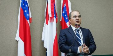 Ricardo Nicolau anuncia PEC que obriga repasse integral do FTI para municípios do interior