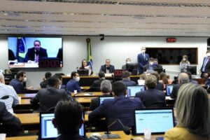Read more about the article Opinião | Distritão é aprovado em Comissão: o que é e como pode mudar as eleições a partir de 2022