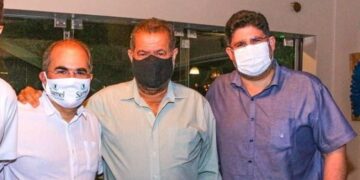 Opinião | Em Manaus por dois dias, Carlos Lupi acerta os últimos detalhes para filiação de Ricardo Nicolau e Luiz Castro ao PDT