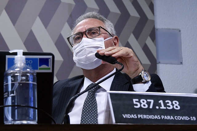 You are currently viewing Renan vai tentar indiciar Bolsonaro no relatório final da CPI da Covid