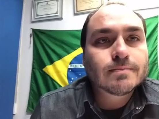 You are currently viewing Carlos Bolsonaro é citado como chefe de organização criminosa por juiz do TJ-RJ