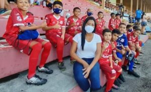 Leia mais sobre o artigo Projeto piloto entre Fametro e escolinha do Flamengo leva atendimento psicológico para crianças