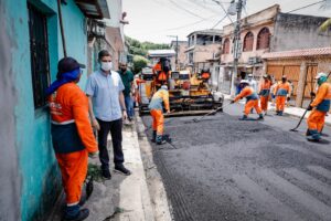 Leia mais sobre o artigo Vice-prefeito Marcos Rotta fiscaliza pacote de ‘Obras de Verão’ na zona Sul
