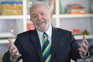 Leia mais sobre o artigo Eleições 2022 | Lula bate 47% e pode vencer no primeiro turno, diz pesquisa Quaest
