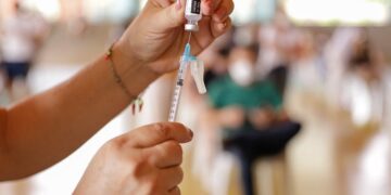 Postos de vacinação contra a Covid-19 não funcionam neste sábado devido campanha de multivacinação