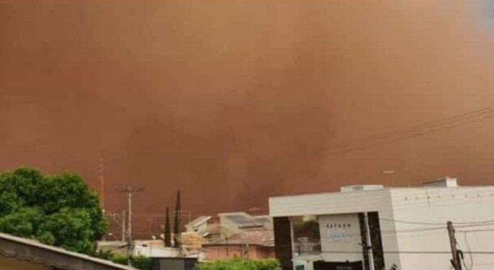 You are currently viewing Tempestade de poeira deixa 4 mortos em São Paulo