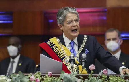Equador decreta estado de exceção e concede imunidade para militares agirem
