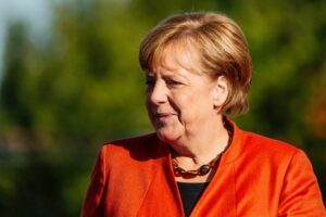 Leia mais sobre o artigo Merkel diz que situação da Covid na Alemanha é dramática