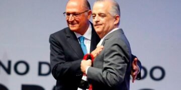 PSB apresenta condições para apoiar Lula com Alckmin