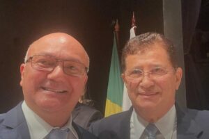 Leia mais sobre o artigo Menezes e Alfredo juntos na filiação de Bolsonaro no PL
