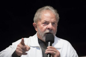 Leia mais sobre o artigo Justiça manda para gaveta inquérito sobre filhos de Lula