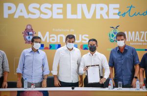 David Almeida e Wilson Lima assinam convênio histórico do “Passe Livre” para estudantes de Manaus
