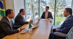 Read more about the article Deputado Pablo conversa com empresários dos Emirados Árabes sobre investimentos na ZFM