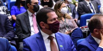 Marcelo Ramos comemora expansão da tarifa social de Energia