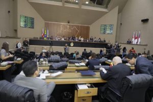 Read more about the article Aleam aprova projeto de lei do Governo do Amazonas para a criação do serviço público de loteria estadual
