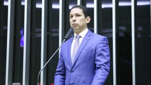 Marcelo Ramos entra com ação na Justiça Eleitoral para sair do PL