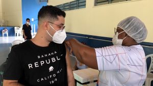 Leia mais sobre o artigo Pontos de vacinação contra a Covid-19 em Manaus ficarão fechados no fim de semana do Natal