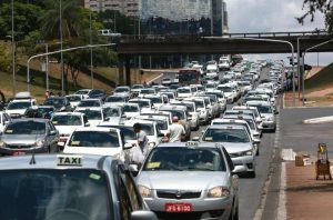 Leia mais sobre o artigo Bolsonaro sanciona isenção de IPI para taxistas e pessoas deficientes