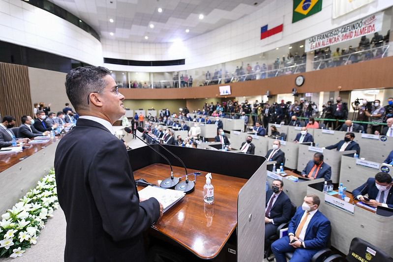 You are currently viewing Na Câmara, David Almeida destaca investimentos realizados em Manaus e projeções para 2022