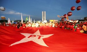 Read more about the article Dos partidos brasileiros, PT é o que mais deve aos cofres públicos