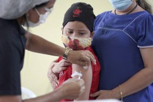 Leia mais sobre o artigo Prefeitura inicia vacinação para crianças de 5 anos sem doenças preexistentes