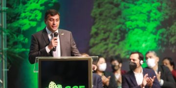 Wilson Lima convida investidores a conhecer a Amazônia, durante abertura da 12ª Reunião Anual do GCF