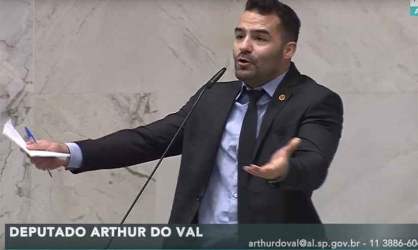 You are currently viewing Arthur do Val retira pré-candidatura ao governo de SP após áudios vazados