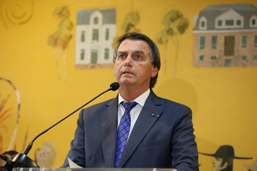 You are currently viewing ‘Uma das gasolinas mais baratas do mundo é a nossa’, diz Bolsonaro