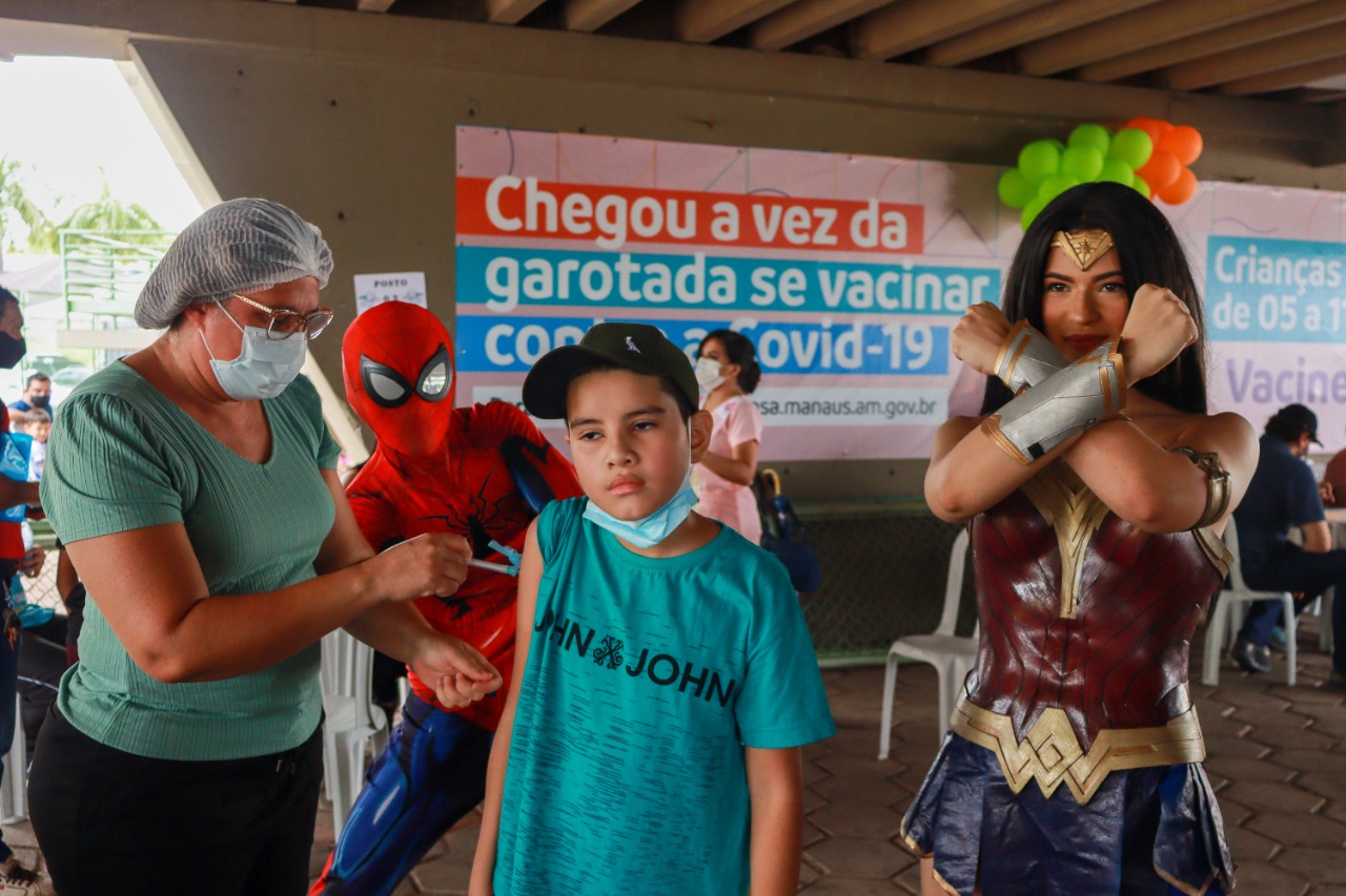You are currently viewing Mais de 7 mil crianças, adolescentes e adultos foram vacinados contra a Covid-19 em Manaus, neste sábado