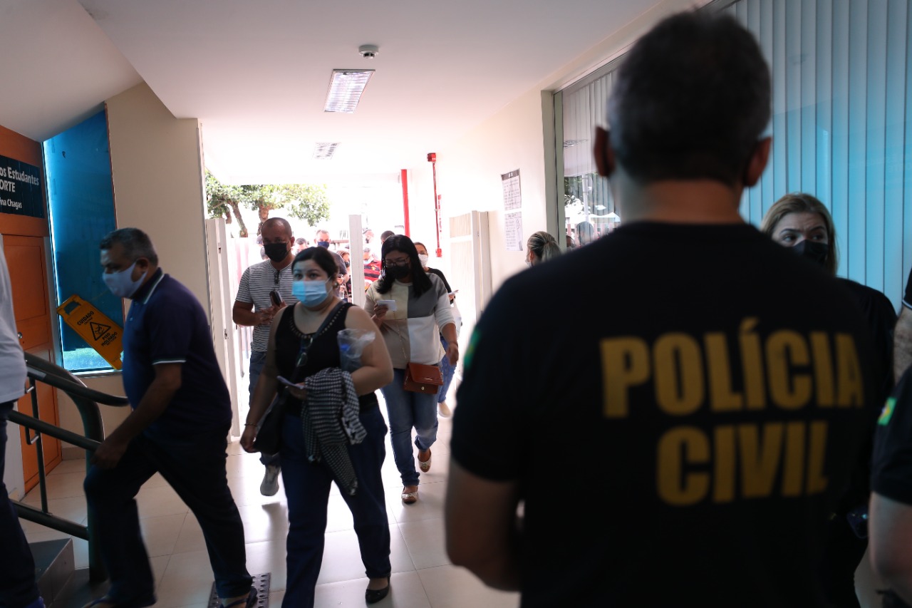 You are currently viewing Governo do Amazonas realiza concurso da Polícia Civil para 46.613 candidatos a 273 vagas para os cargos de investigador, escrivão e perito