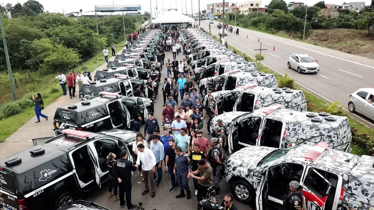You are currently viewing Governador Wilson Lima entrega mais 61 viaturas às Polícias Civil e Militar para reforçar a segurança em Manaus
